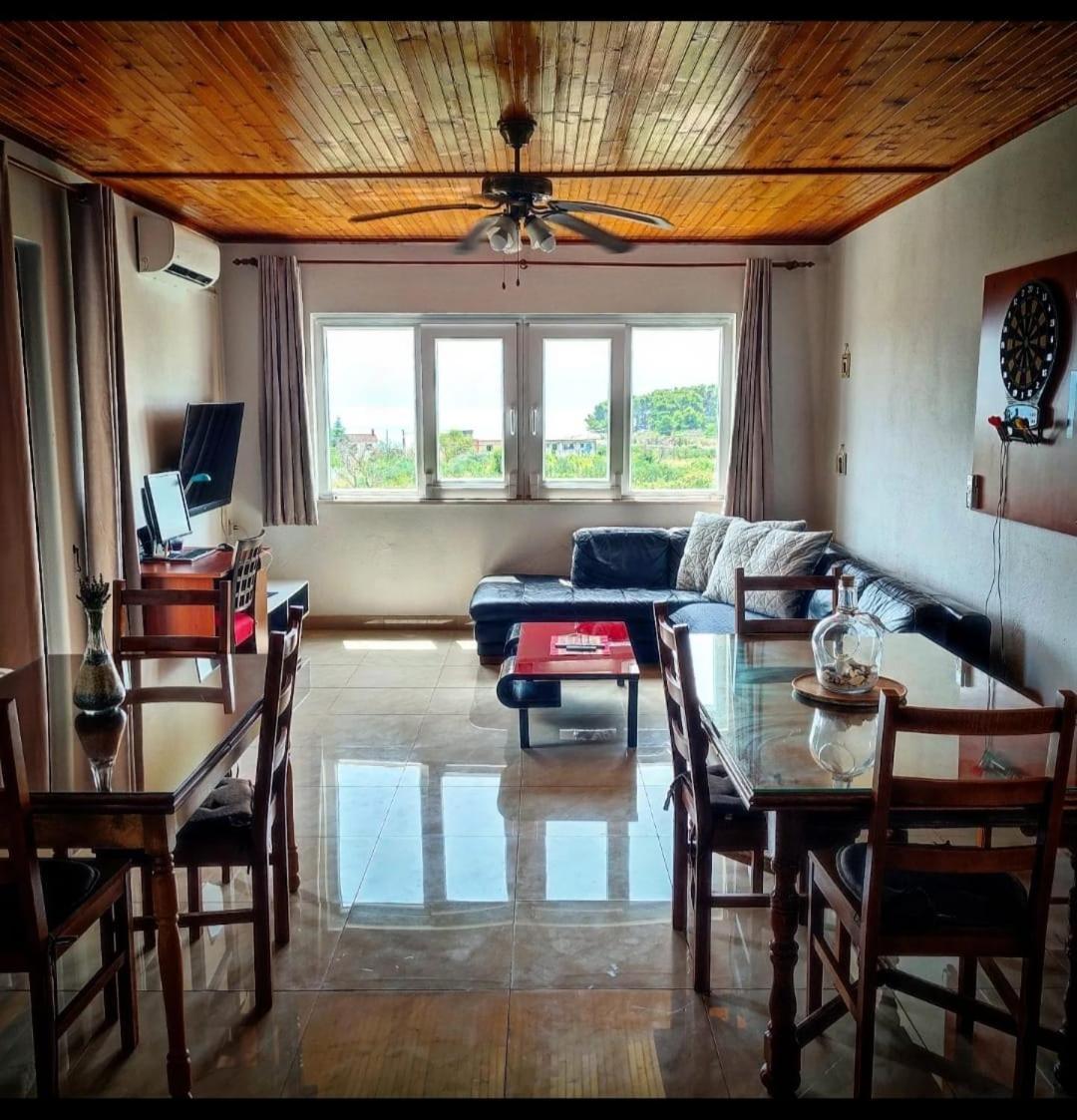 Manora Sucuraj 2 Bedroom Apartment Dış mekan fotoğraf