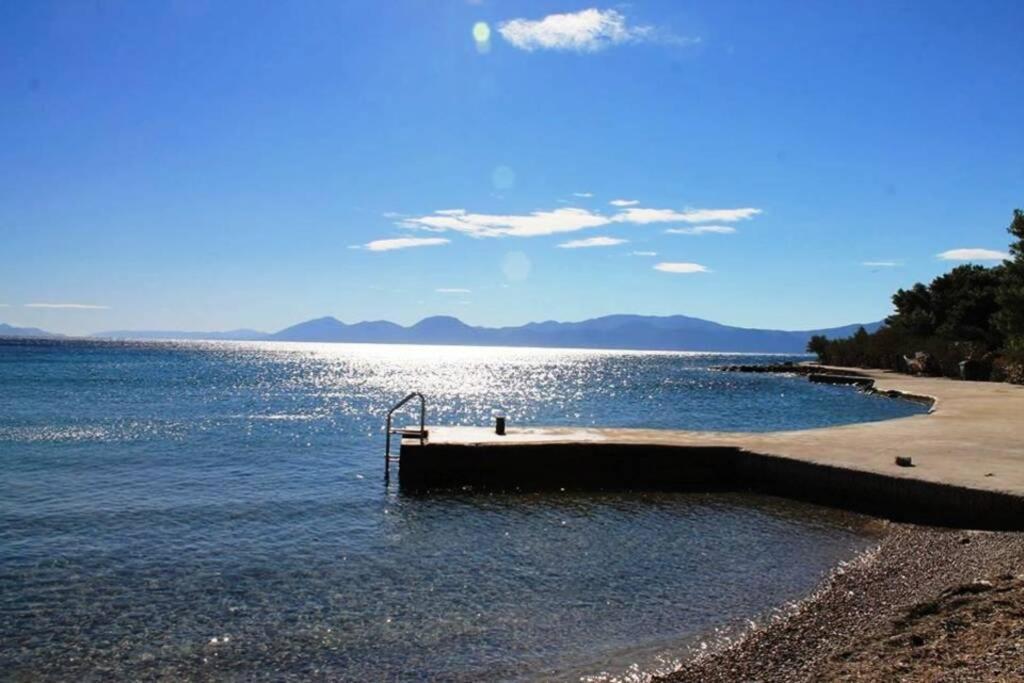 Manora Sucuraj 2 Bedroom Apartment Dış mekan fotoğraf